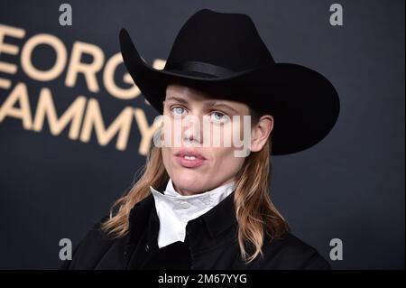 Canadian actor Kelly McCormack arriving to the ‘George & Tammy’ Los