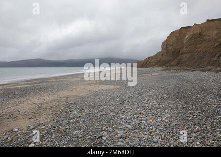 The beach at Porth Neigwl (Hells Mouth) on the Llyn Peninsula Stock Photo