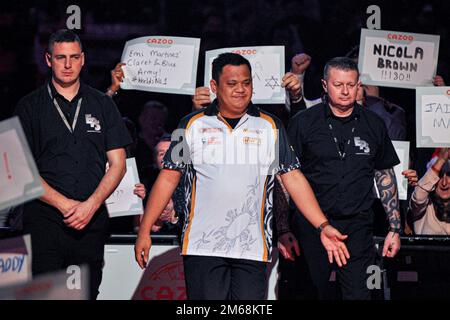 LONDON, ENGLAND - DECEMBER 19: Paolo Nebrida of The Philippines during Day Five of the Cazoo World Darts Championship at Alexandra Palace on December 12, 2022 in London, England. (Photo by Pieter Verbeek/BSR Agency) Stock Photo