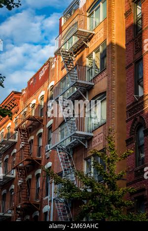 Historical buildings, The Bowery, a historic neighbourhood  in the Lower East Side of Manhattan, New York City, USA Stock Photo