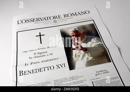 Vatican City, December 31, 2022: Special Edition of Vatican newspaper L'Osservatore Romano which reports the news of the death of POPE BENEDICT XVI Stock Photo