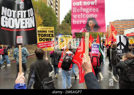 People's Assembly March London November 2022, Embankment to Trafalgar Square: Anti-Deportation, Tories Out, Not Fit to Govern. Stock Photo