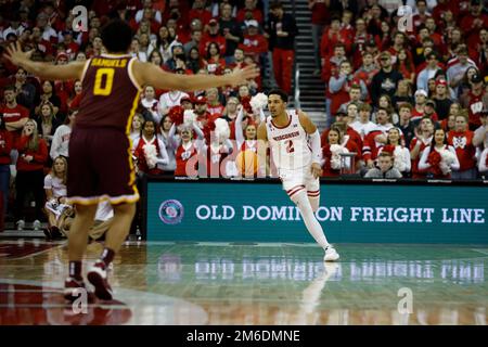 Madison, WI, USA. 3rd Jan, 2023. Wisconsin Badgers guard Jordan Davis (2) during the NCAA basketball game between the Minnesota Golden Gophers and the Wisconsin Badgers at the Kohl Center in Madison, WI. Darren Lee/CSM/Alamy Live News Stock Photo