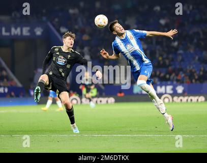 Sabadell, Barcelona, Spain. 3rd Jan, 2023. Cesar Montes (Espanyol Barcelona) and Strand Larsen (Celta Vigo) battle for the ball during the Copa del Rey between Espanyol and Celta Vigo at RCDE Stadium. (Credit Image: © Xavi Urgeles/ZUMA Press Wire) Stock Photo