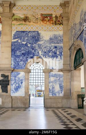 São Bento railway station, Porto, Portugal Stock Photo