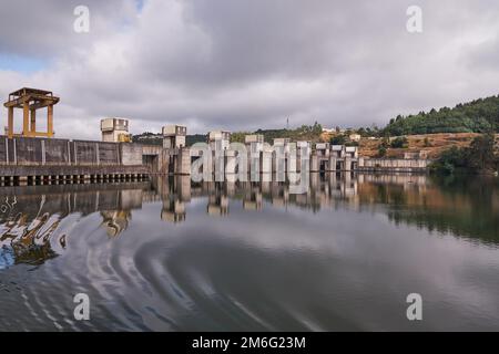 Crestuma - Lever Dam - concrete gravity dam on the Douro River with a lock for Cruise Boats - Vila Nova de Gaia, Portugal Stock Photo