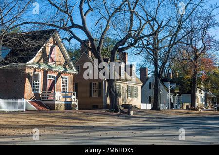 Colonial houses in the historical Williamsburg, Virginia, USA Stock Photo