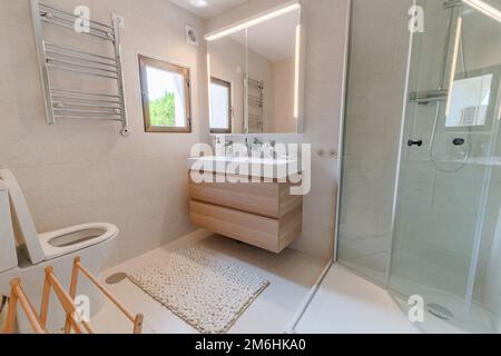 a private bathroom attached to a master bedroom Stock Photo