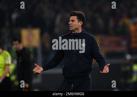 Thiago Motta Treinador Da Bologna Durante O Jogo Da Serie Italiana Uma Liga  Entre Salernitana Vs Bologna Final Result Salerni Foto de Stock Editorial -  Imagem de ataque, discurso: 272536383