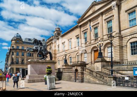 General Register House in downtown Edinburgh, Scotland. Stock Photo