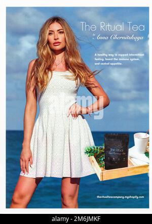 'Vogue' magazine December 2022 issue advert, USA Stock Photo