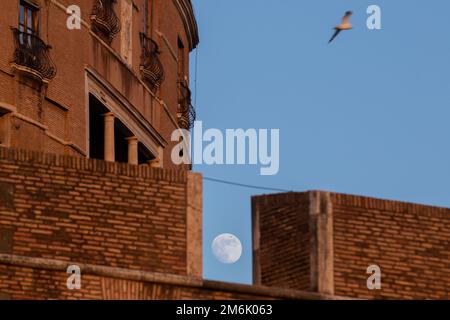 Rome, Italy. 04th Jan, 2023. View of the moon rising behind Castel Sant'Angelo in Rome (Photo by Matteo Nardone/Pacific Press) Credit: Pacific Press Media Production Corp./Alamy Live News Stock Photo
