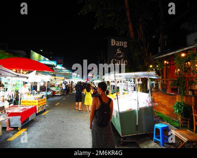 Nightlife & Nightmarket on the streets of Duong Dong, Phu Quoc, Vietnam #Asia #Vietnam #aroundtheworld #SouthEastAsia #slowtravel #loveasia Stock Photo