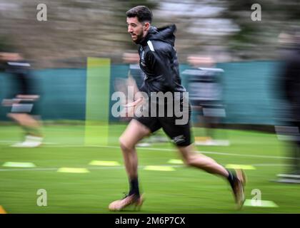 Plymouth Argyle midfielder Finn Azaz (18) during the Plymouth Argyle Training Session at Plymouth Argyle Training Ground, Plymouth, United Kingdom, 5th January 2023  (Photo by Stanley Kasala/News Images) Stock Photo