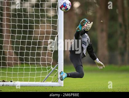 Plymouth Argyle goalkeeper Callum Burton  (25) during the Plymouth Argyle Training Session at Plymouth Argyle Training Ground, Plymouth, United Kingdom, 5th January 2023  (Photo by Stanley Kasala/News Images) Stock Photo