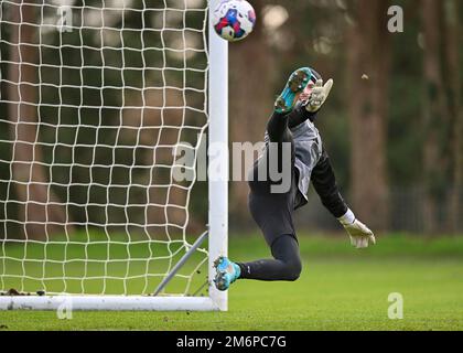 Plymouth, UK. 05th Jan, 2023. Plymouth Argyle goalkeeper Callum Burton (25) during the Plymouth Argyle Training Session at Plymouth Argyle Training Ground, Plymouth, United Kingdom, 5th January 2023 (Photo by Stanley Kasala/News Images) in Plymouth, United Kingdom on 1/5/2023. (Photo by Stanley Kasala/News Images/Sipa USA) Credit: Sipa USA/Alamy Live News Stock Photo