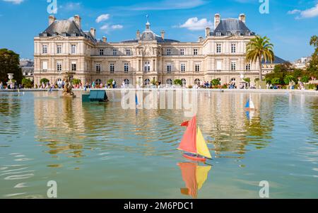 Le Jardin Luxembourg park in Paris during summer in the city of Paris France Stock Photo