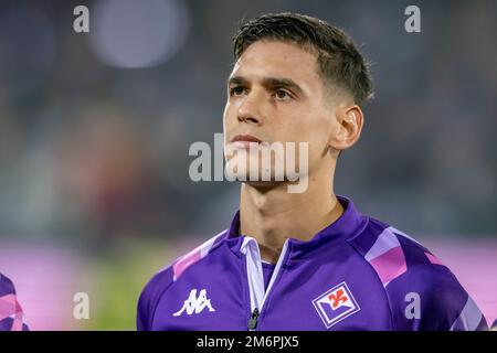 Florence, Italy. January 4, 2023 Lucas Martinez Quarta (Fiorentina) during  the Italian Serie A match between Fiorentina 1-1 Monza at Artemio Franchi  Stadium on January 4, 2023 in Florence, Italy. Credit: Maurizio