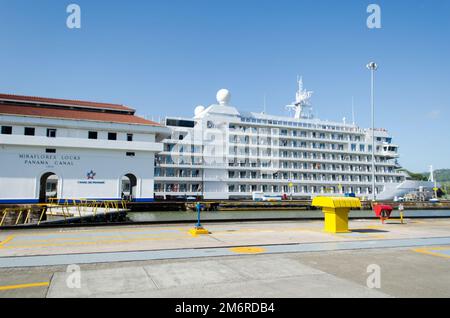 Cruise ship passing through the Miraflores Locks in the Panama Canal Stock Photo