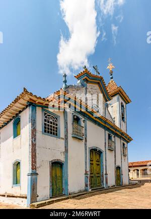 Facade of a time-worn baroque church in Diamantina Stock Photo