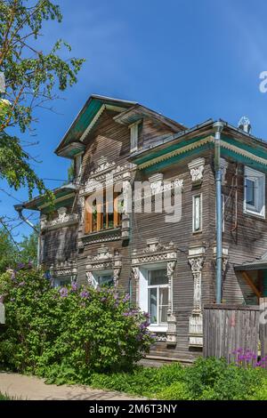 Traditional carved wooden house in Vologda, Russia Stock Photo - Alamy