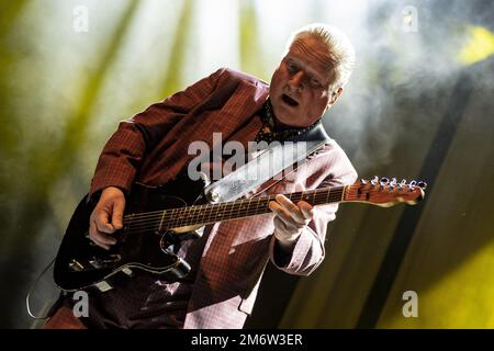 GUILDFORD, ENGLAND: Dr John Cooper Clarke and Squeeze perform on stage at G Live. Featuring: Glenn Tilbrook Where: Guildford, United Kingdom When: 29 Nov 2022 Credit: Neil Lupin/WENN Stock Photo