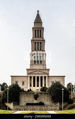 Front facade of George Washington Masonic National Memorial in a cloudy day. Stock Photo