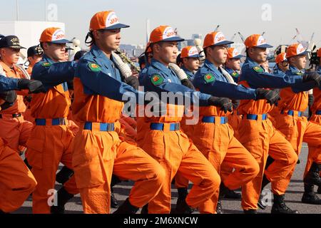 Tokyo, Japan. 6th Jan, 2023. Japan's rescue workers march at an annual fire brigade review in Tokyo on Friday, January 6, 2023. Some 2,500 personnel and 99 vehicles participated the New Year event. Credit: Yoshio Tsunoda/AFLO/Alamy Live News Stock Photo