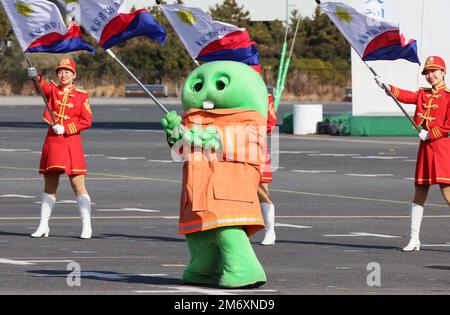 Tokyo, Japan. 6th Jan, 2023. TV character Gachapin (C) participates an annual fire brigade review in Tokyo on Friday, January 6, 2023. Some 2,500 personnel and 99 vehicles participated the New Year event. Credit: Yoshio Tsunoda/AFLO/Alamy Live News Stock Photo