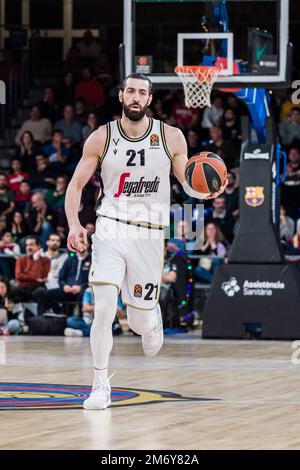 Barcelona, Spain - 05/01/2023, Tornike Shengelia of Virtus Segafredo Bologna during the Turkish Airlines EuroLeague Basketball match between FC Barcelona and Virtus Segafredo Bologna on January 5, 2023 at Palau Blaugrana in Barcelona, Spain - Photo: Javier Borrego/DPPI/LiveMedia Stock Photo