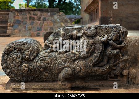 The king Raja Raja Chola statue in the Grand old dam of Kallanai ...