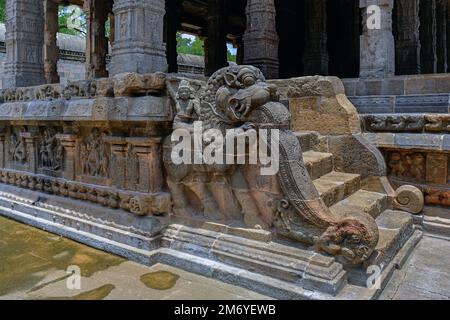 The king Raja Raja Chola statue in the Grand old dam of Kallanai ...