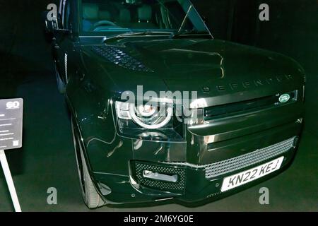 Land Rover Defender 110 V8 - official vehicle of HM Queen Elizabeth II ...