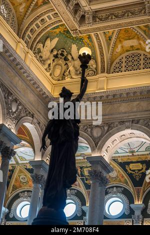 The Great Hall in The Library of Congress is the world’s largest library with more than 167 million cataloged items, and the nation's oldest cultural Stock Photo