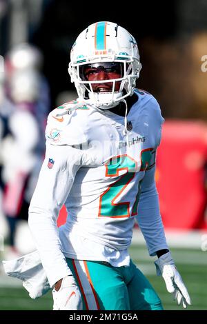 Miami, United States. 25th Dec, 2022. Miami. FL USA; Miami Dolphins  cornerback Keion Crossen (27) sacks Green Bay Packers quarterback Aaron  Rodgers (12) during an NFL game at the Hard Rock Stadium