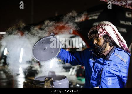 Hail, Saudi Arabia - January 6th, 2023. Ambiance, bivouac, rain during the Stage 6 of the Dakar 2023 between Hail and Riyadh, on January 6th, 2023 in Hail, Saudi Arabia - Photo: Julien Delfosse/DPPI/LiveMedia Credit: Independent Photo Agency/Alamy Live News Stock Photo