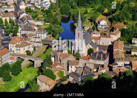 Saint Flour: Church St Christine, River Ander, bridges and lower town of St Flour soon before sunset, Cantal, Auvergne, France Stock Photo