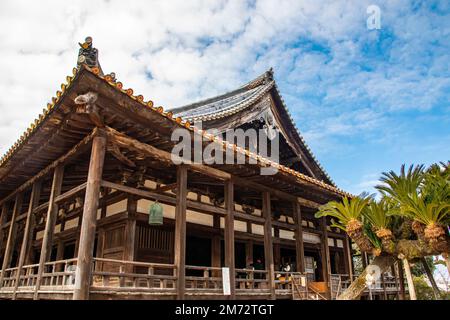 Hiroshima Japan 3rd Dec 2022: the exterior view of Senjokaku ('pavilion of 1000 mats', Toyokuni Shrine).  It is the largest structure at island. Stock Photo