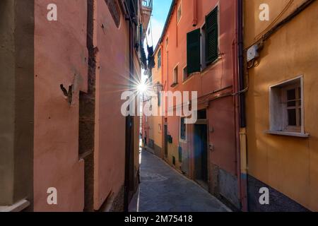 Alleyway in touristic town, Manarola, Italy. Cinque Terre Stock Photo