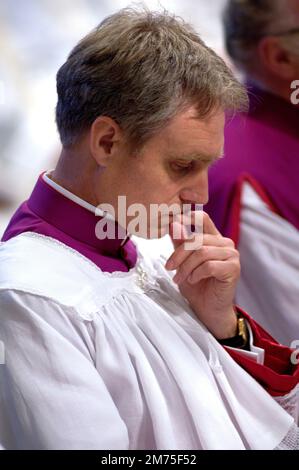 St. 29th Apr, 2007. Monsignor Georg Gaenswein. photo: Monsignor Georg Gänswein private secretary to Pope Benedict XVI ordained 22 men on Sunday, April 29, 2007 in St. Peter's Basilica at the Vatican Credit: dpa/Alamy Live News Stock Photo