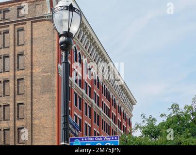 44 massive terra cotta brackets frame the top story windows and support the Electric Building’s elaborate cornice. Stock Photo