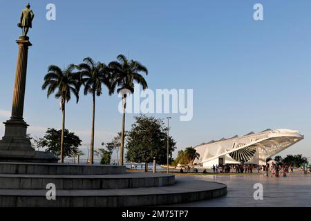 At Maua Square the Museum of Tomorrow, designed by Spanish architect Santiago Calatrava, is a popular tourist attraction Stock Photo