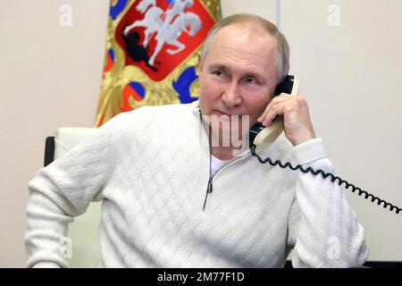 Vladimir PUTIN (President Russia) on the phone, on the phone. Single image, trimmed single motif, portrait, portrait, portrait. Telephone conversation with President of Turkiye Recep Tayyip Erdogan on 05.01.2023. Photo: The Kremlin Moscow via Stock Photo