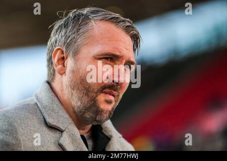 Utrecht - FC Utrecht coach Michael Silberbauer during the match between FC Utrecht v Feyenoord at Stadion Galgenwaard on 8 January 2023 in Utrecht, Netherlands. (Box to Box Pictures/Tom Bode) Stock Photo