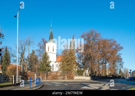 Kostel Nejsvetejsi Trojice v Jindrichove Hradci, 25. prosince 2022.—The Church of Holy Trinity in Jindrichuv Hradec, South Bohemian Region, Czech Repu Stock Photo