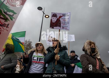 London, UK. 8th Jan 2023. As the 8th of January marks the anniversary of the Ukrainian Flight PS752 being shot down by Iran’s Islamic Revolutionary Guard Corps surface-to-air missiles, shortly after take-off in Tehran in 2020, on 8th of Jan 2023 tens of thousands Iranians gathered together in their remembrance, and also to support the ongoing situation/revolution in Iran sparked by the death of Mahsa Amini.  Sinai Noor/Alamy Live News Stock Photo