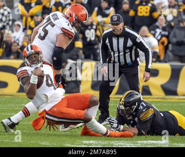 January 1, 2023 : Cleveland Browns defensive end Myles Garrett (95) in  action before the game against the Washington Commanders in Landover, MD.  Photographer: Cory Royster (Credit Image: Â© Cory Royster/Cal Sport