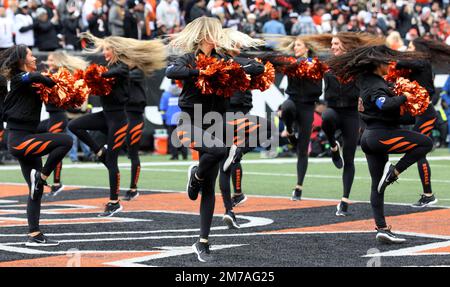 CINCINNATI, OH - JANUARY 08: Cincinnati Bengals safety Vonn Bell (24)  reacts during the game against the Baltimore Ravens and the Cincinnati  Bengals on January 8, 2023, at Paycor Stadium in Cincinnati