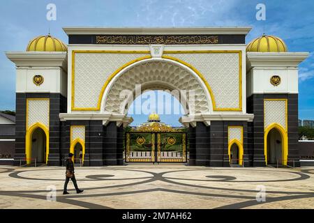 Kuala Lumpur, Malaysia- October 21st 2022: The front entrance of the Istana Negara or National Palace of Malaysia. Stock Photo