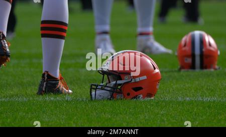 JAN 8th, 2023: Kenny Pickett #8 during the Steelers vs Browns game in  Pittsburgh, PA. Jason Pohuski/CSM/Sipa USA(Credit Image: © Jason  Pohuski/Cal Sport Media/Sipa USA Stock Photo - Alamy